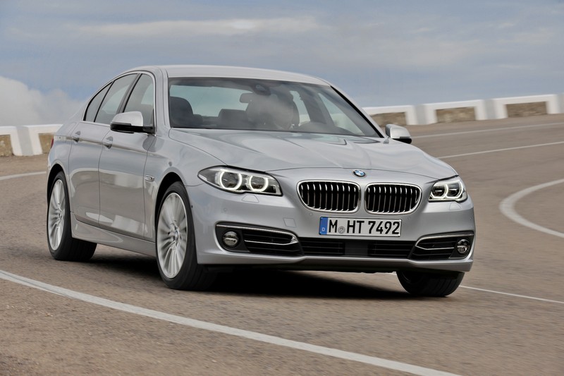 2014_BMW_F10_Sedan_LCI46