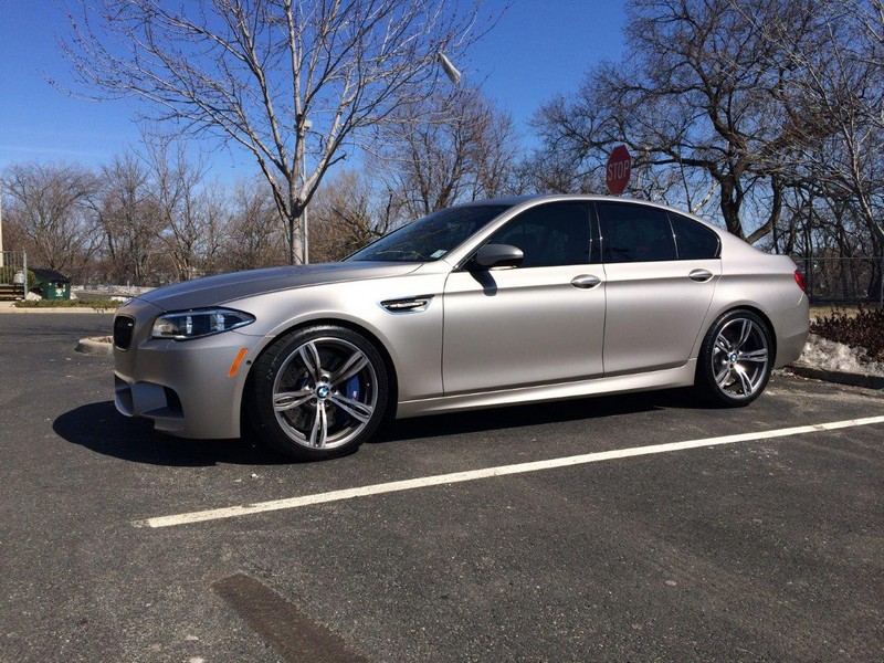 BMW M5 in Individual Frozen Cashmere Silver Metallic - BMW.SG | BMW ...