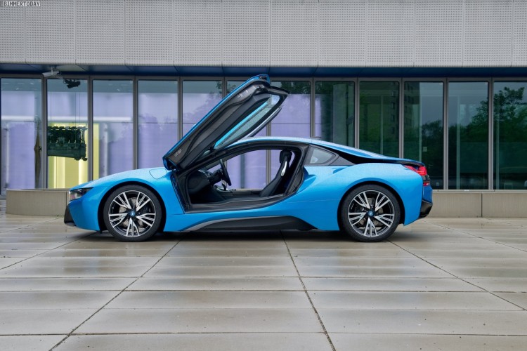 BMW i8 Review by Michael Owen