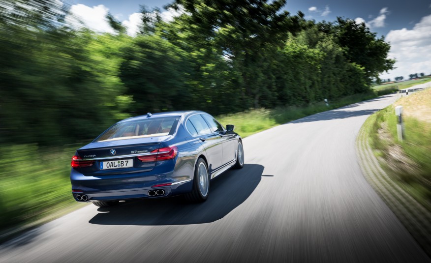 Car and Driver Reviews the 2017 Alpina B7 xDrive