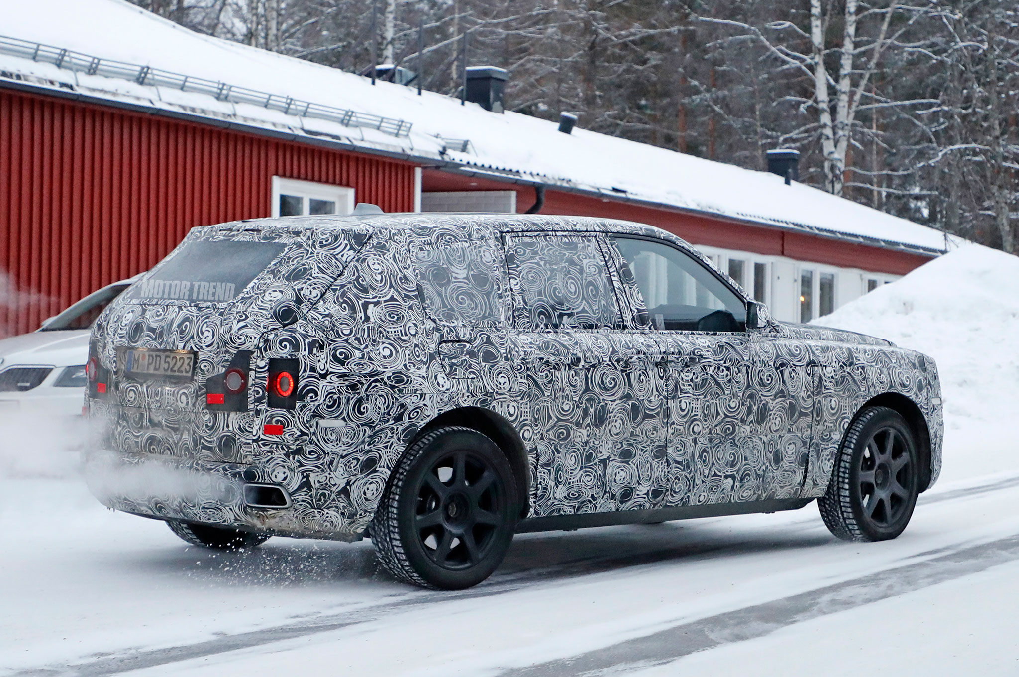 [Spy Photos] Rolls Royce Cullinan Snow Testing