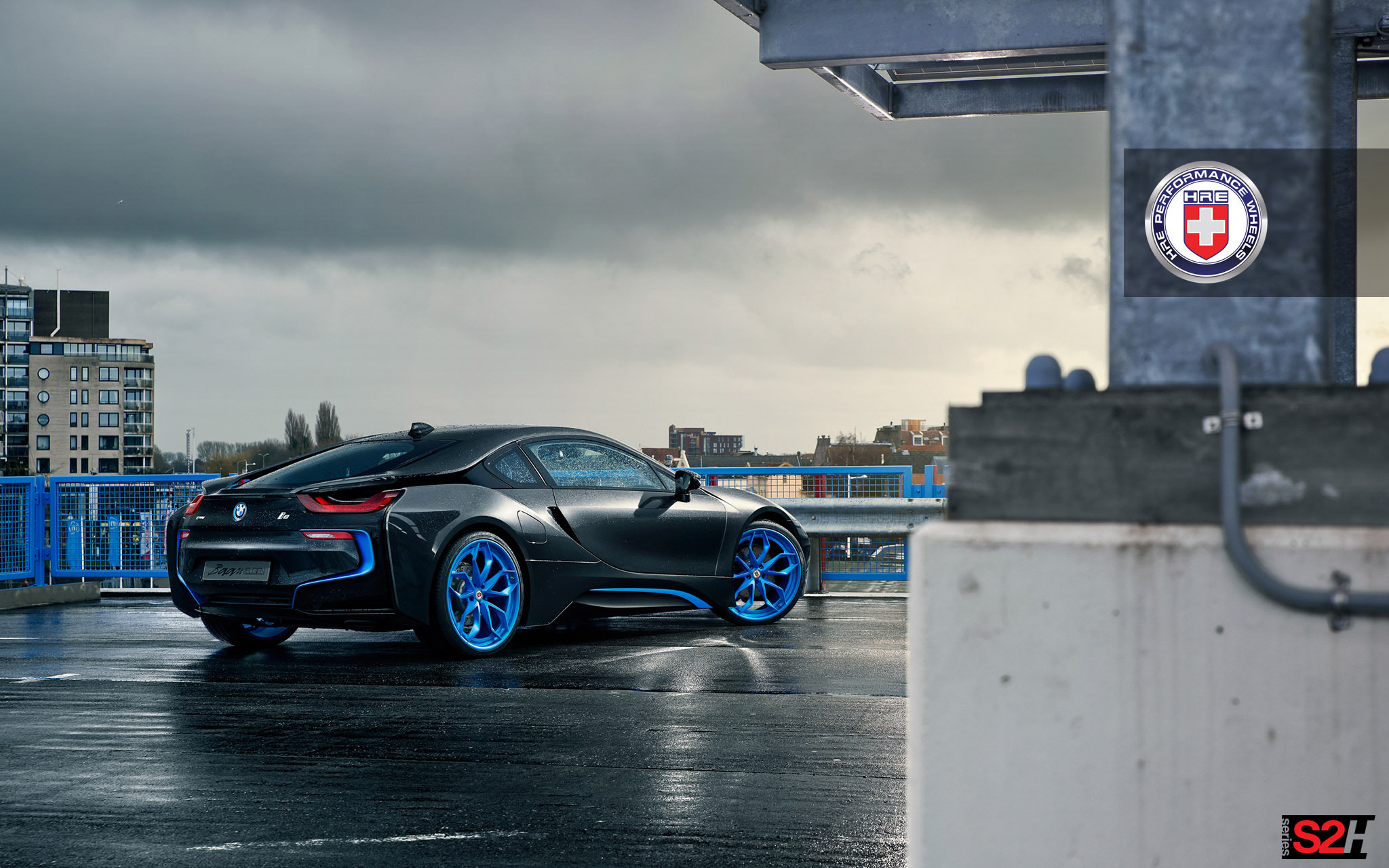 BMW i8 Gets Frozen iLectric Blue HRE WheelsBMW i8 Gets Frozen iLectric Blue HRE Wheels