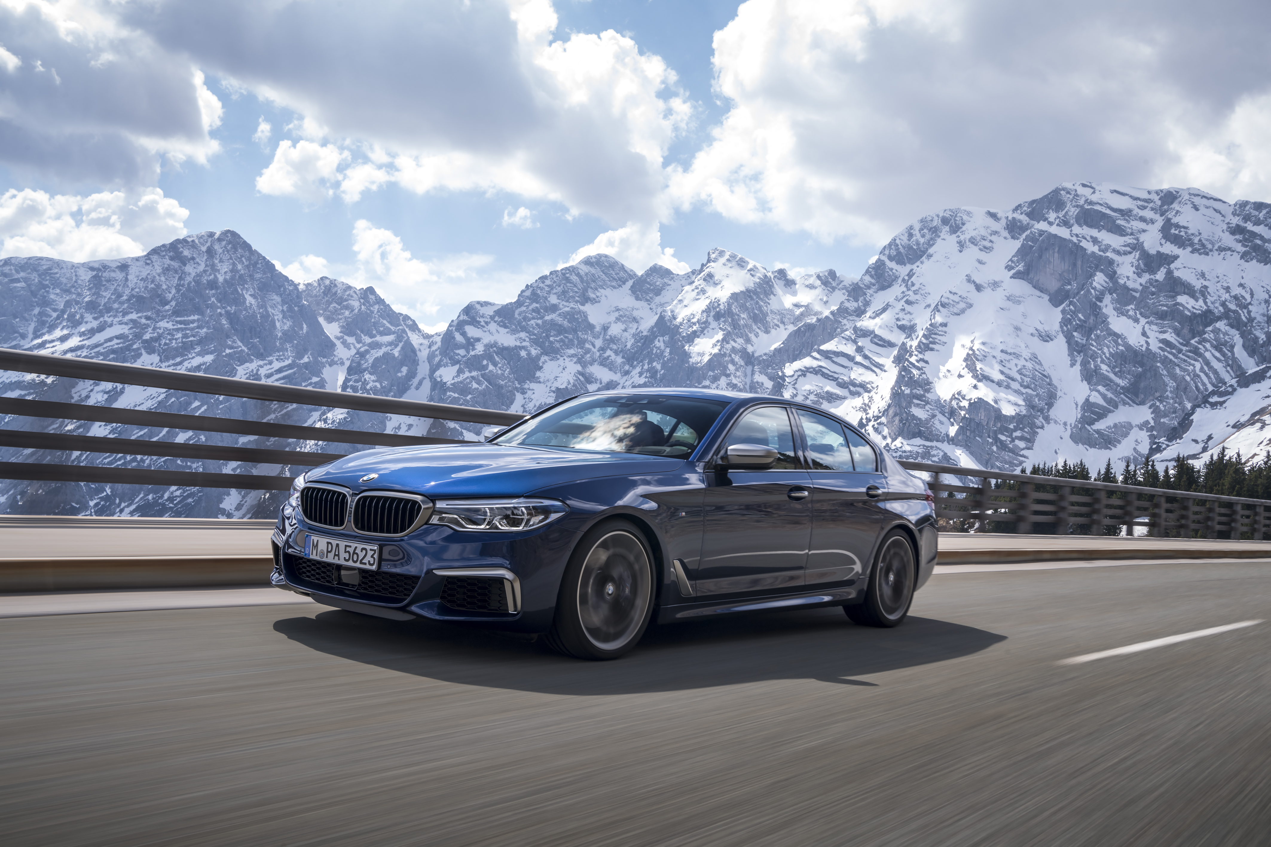 BMW M550i xDrive