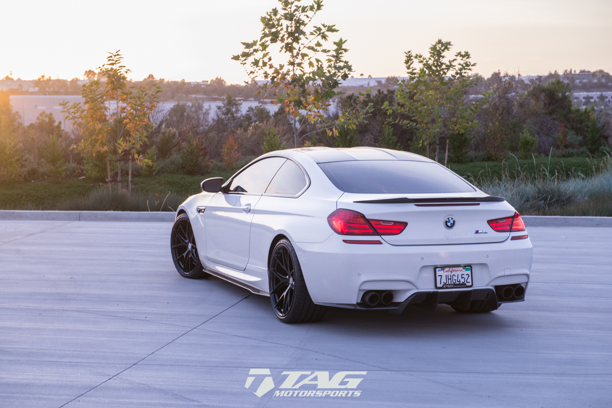 BMW M6 in Alpine White Gets Gloss Black HRE Wheels