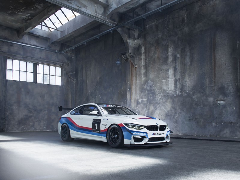BMW gets four class victories and numerous podium places in the 2017 “sport auto awardâ€.