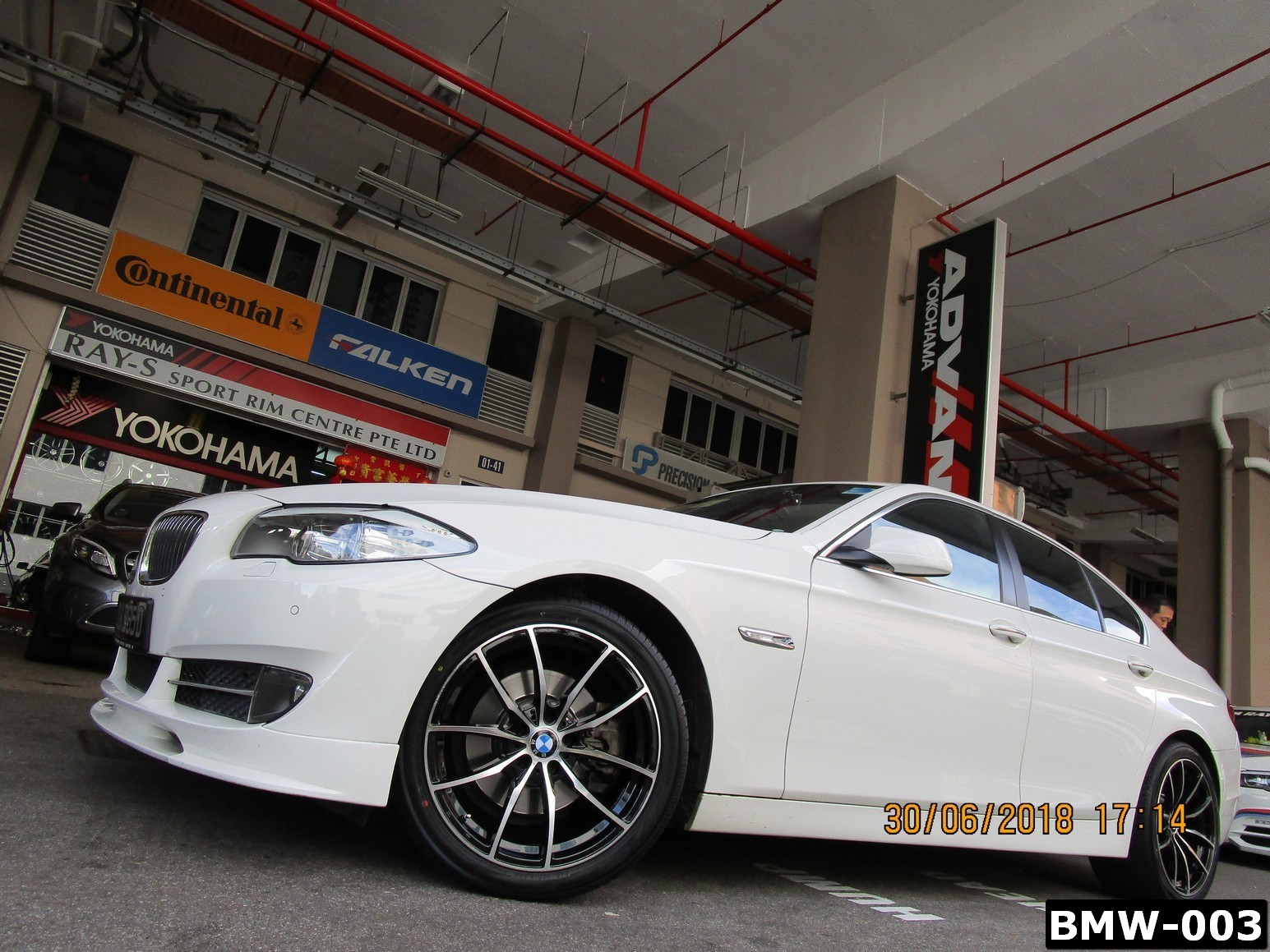 BMW-003.jpg