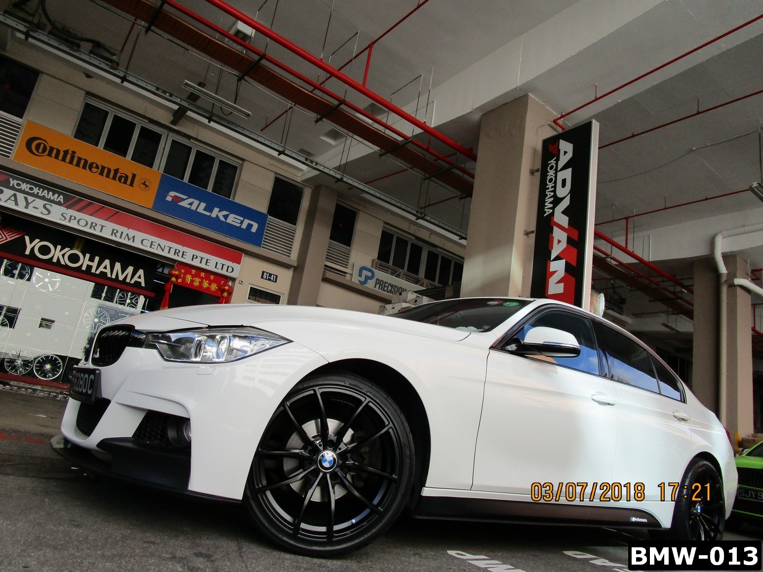 BMW-013.jpg