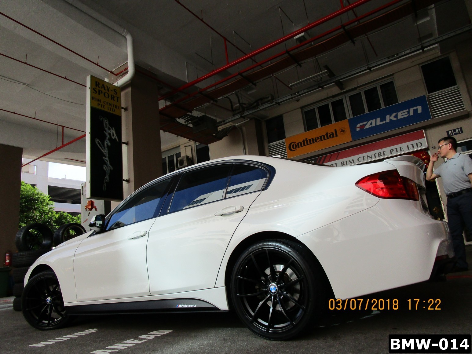 BMW-014.jpg