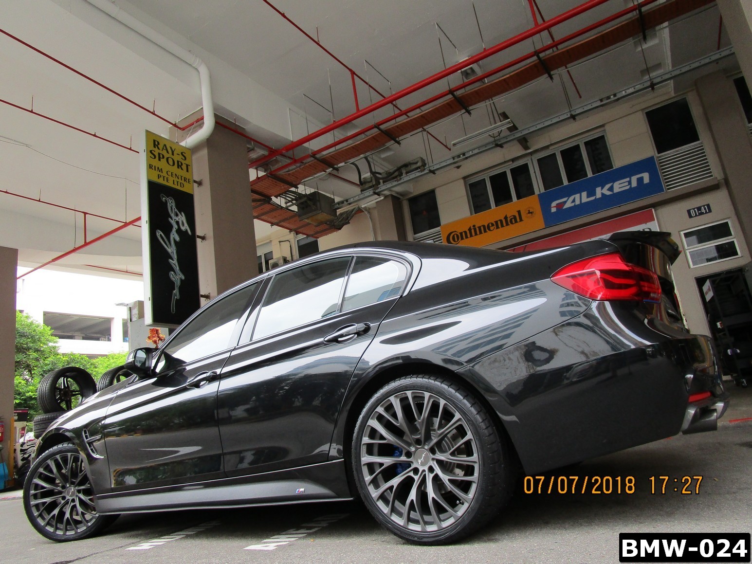 BMW-024.jpg