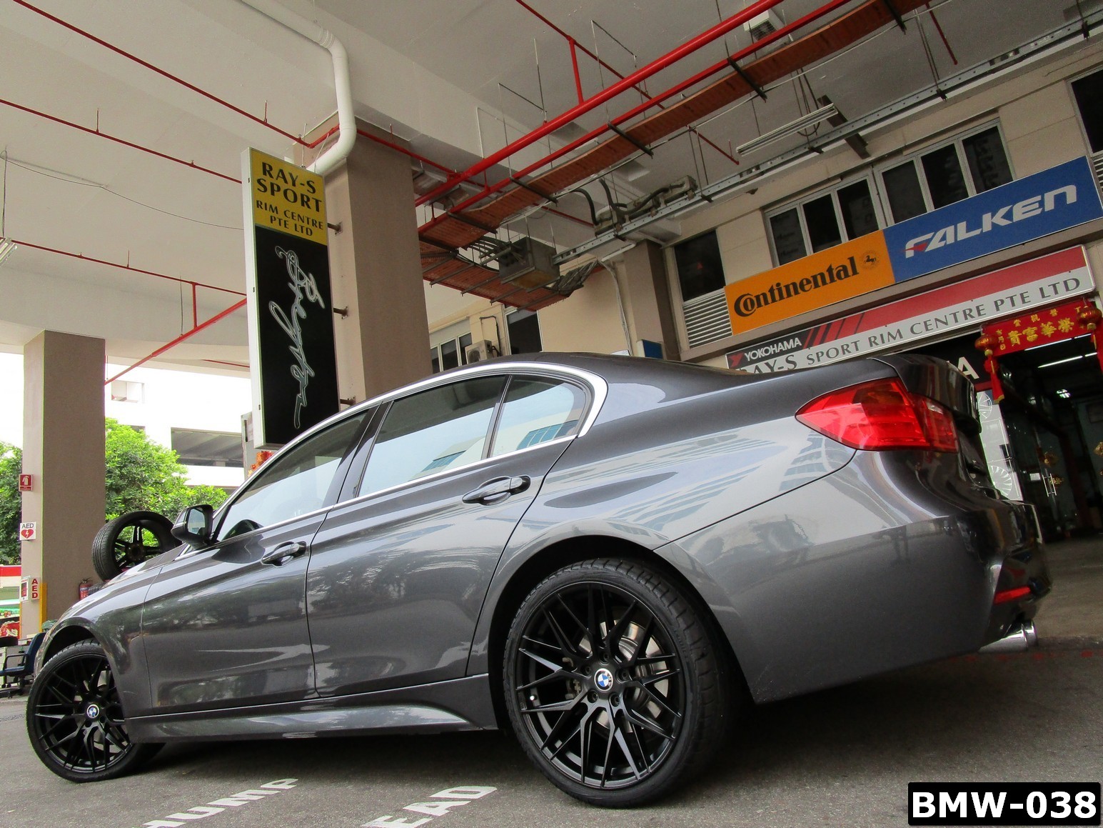BMW-038.jpg