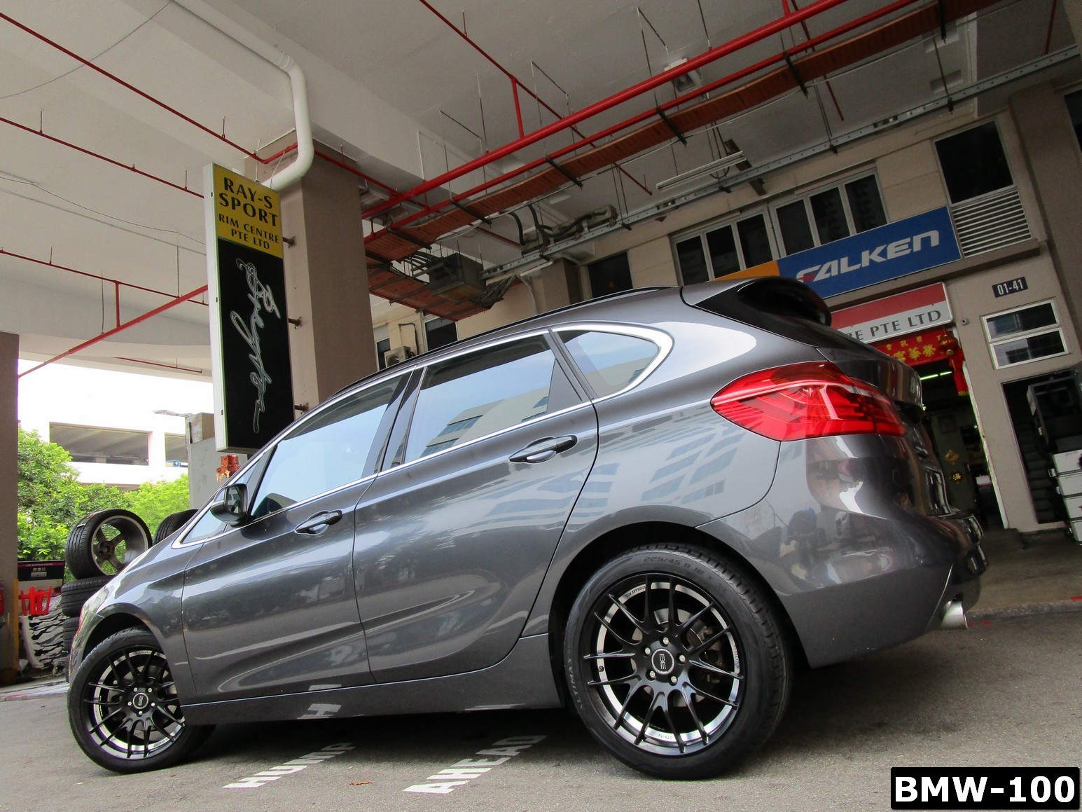 BMW-100.jpg