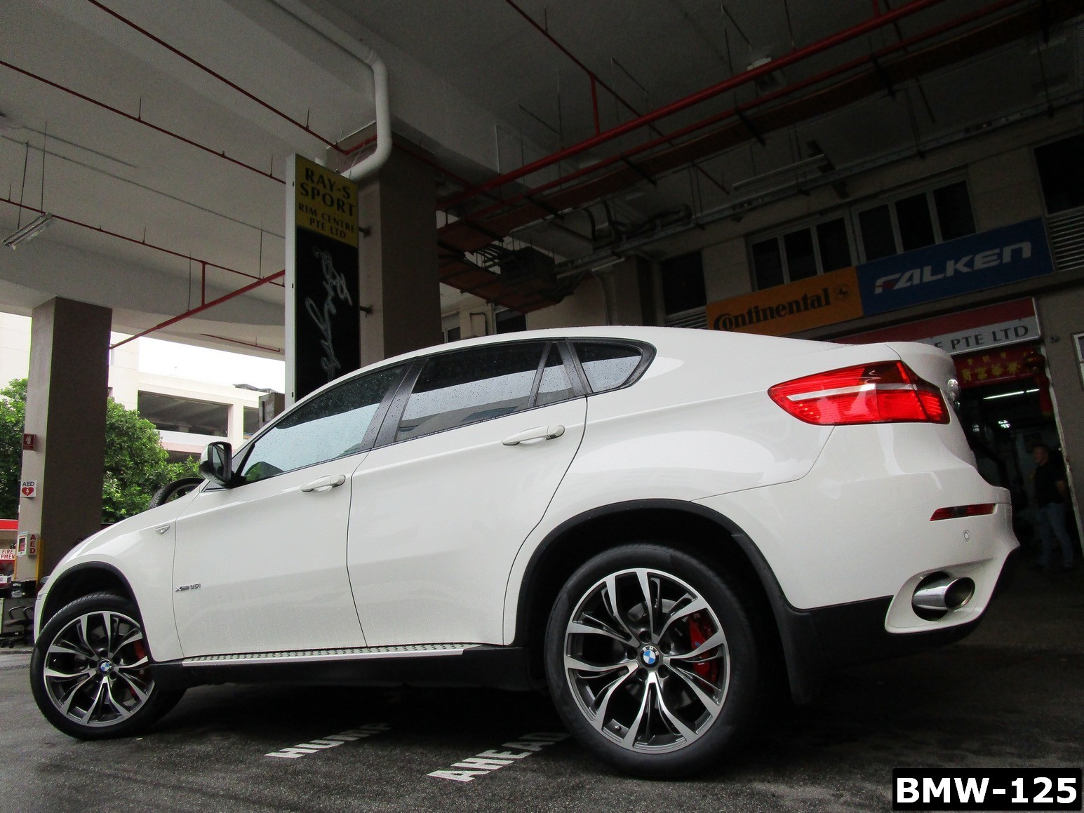 BMW-125.jpg
