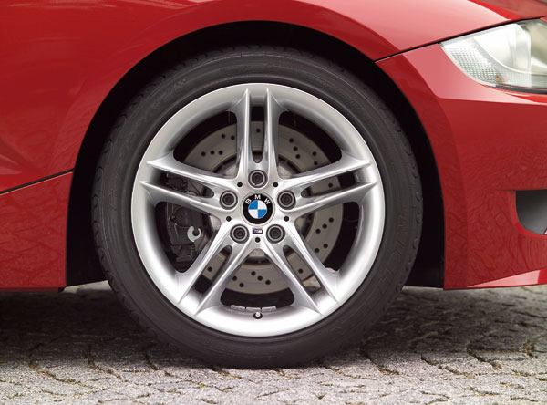 2006 BMW Z4 M Roadster Rim and Brakes