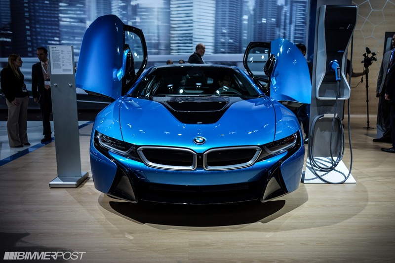 Stunning Bmw I8 In Protonic Blue At Nyias 2014 - Bmw.Sg | Bmw Singapore  Owners Community