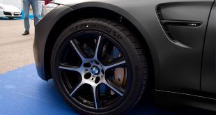 BMW M4 GTS carbon compound wheels