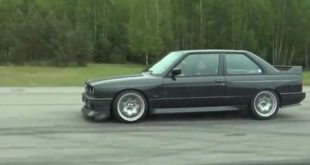 Drag Race: Stock BMW F10 M5 vs. V10 BMW E30 M3