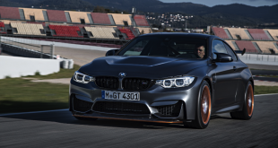 BMW M4 GTS vs Lotus 3-Eleven