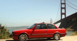 Video: BMW E30 is a Spiritual Successor
