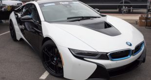 BMW i8 with Fondmetal Wheels