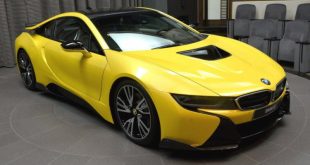 Photos: Lava Yellow BMW i8
