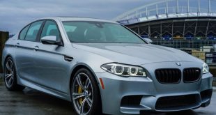 [Video] F10 BMW M5 Destroys Cadillac in Drag Race