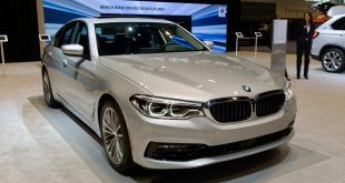 BMW Shows Off The 530e iPerformance Plug-In Hybrid at 2017 Chicago Auto Show