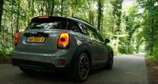 [Video] See MINI Countryman JCW Reaching Top Speed