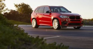 BMW X5 M Gets New Crystal White HRE P204H Wheels