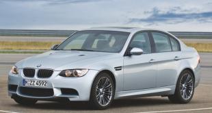 [Video] BMW M3 E90 4.0 V8 Manual goes for top speed on Autobahn