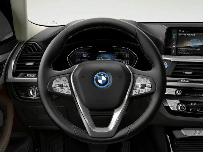 BMW iX3 - steering wheel
