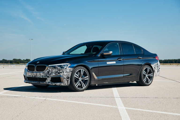 Spy Photos of the Upcoming BMW i7