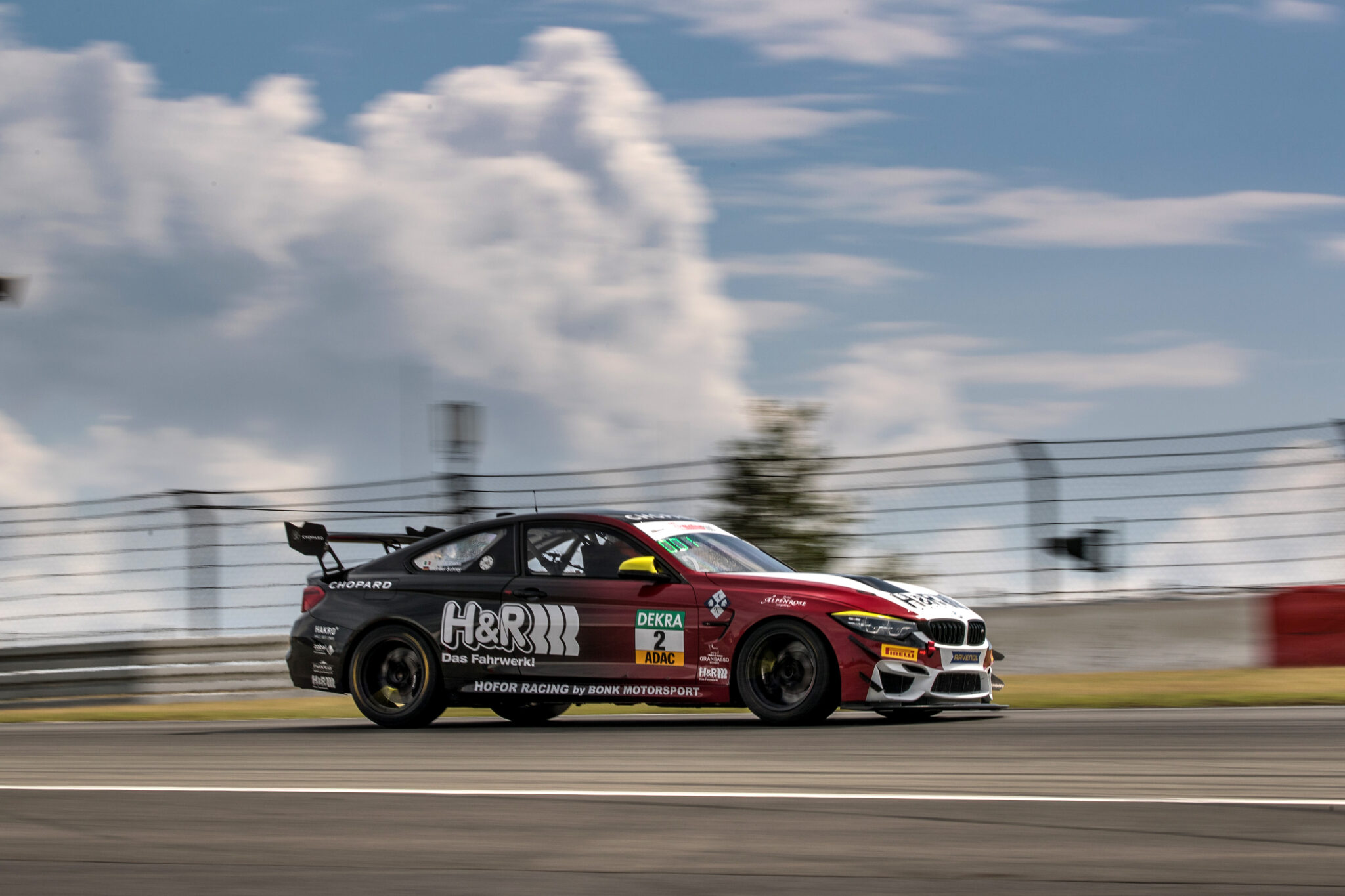 Sim racing events - dominated by BMW Z4 GT3 and M4 GT4