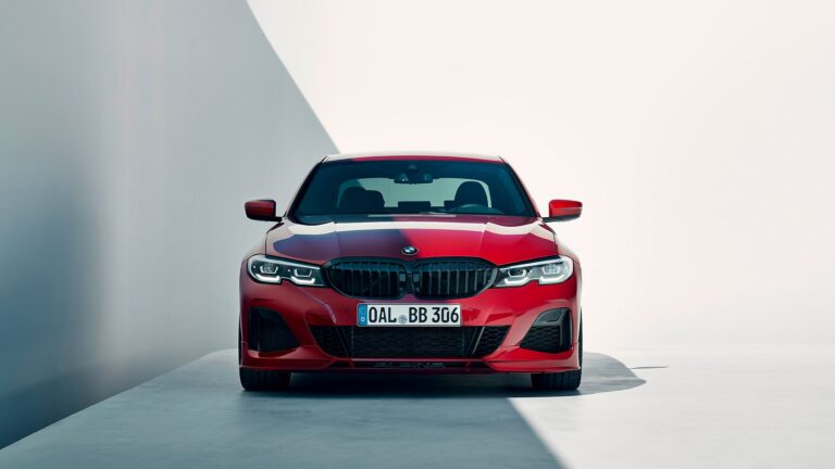 Photos of ALPINA B3 Sedan in Imola Red