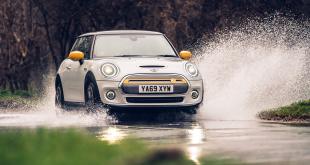 [Video] MINI Cooper SE under extensive technical review