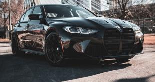 the-new-bmw-m3-in-saphire-black-metallic
