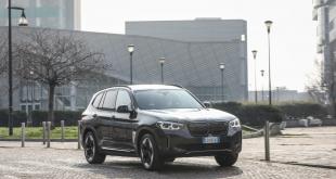 the_bmw-ix3-electric-displaying-sophisto-grey-metallic