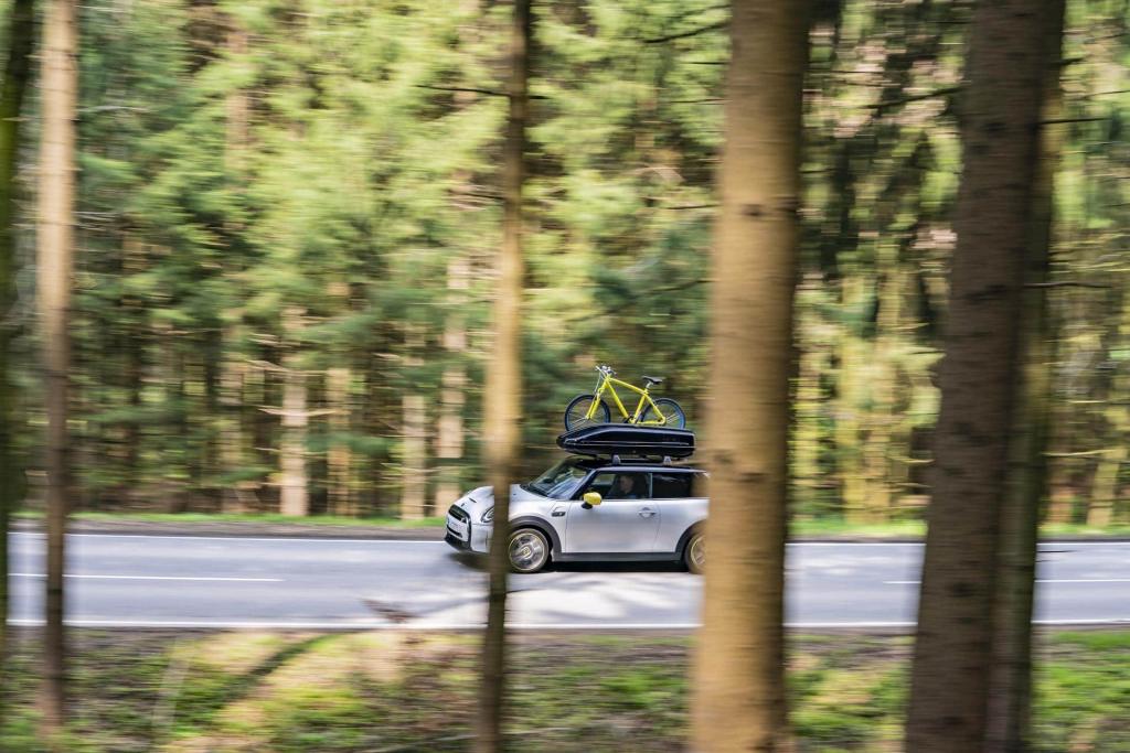 MINI Electric Cooper SE now with Accessories Available 2