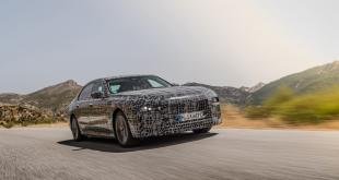 2023 BMW i7 Endurance Test-Drive Under High-temperature