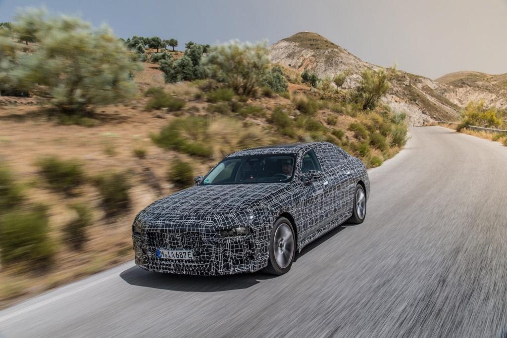 Upcoming BMW 7 Series will Launch with Controversial Design