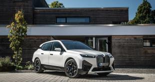 [VIDEO] Joe Achillesâ€™ review on the BMW iX xDrive50