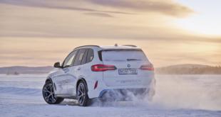 [VIDEO] BMW iX5 Hydrogen vs battery-powered EV