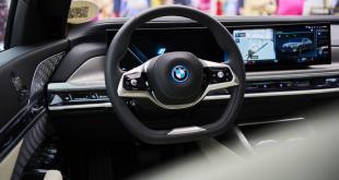 Impressive Design and Tech of the BMW 7 Series and i7