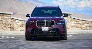 video-is-the-bmw-x7-m60i-the-best-luxury-suv-today