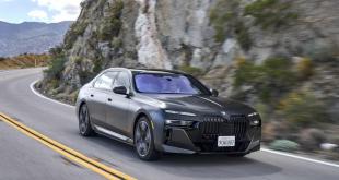 video-bmw-i7-impresses-in-acceleration-test-with-launch-control