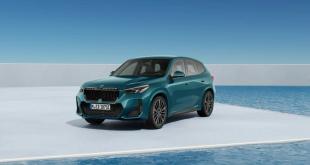 video-bmw-ix1-blue-bay-lagoon-with-m-sport-package