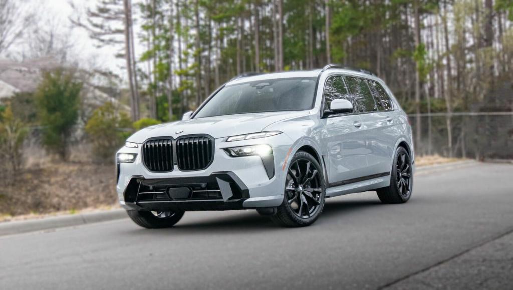 Discover Sophistication In The 2024 BMW X7 In Brooklyn Grey 1024x579 