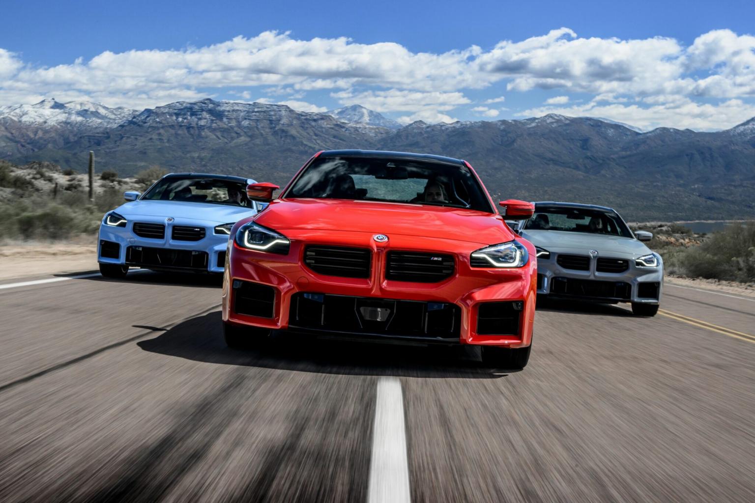 Comparing the 2023 BMW M2 and M4: What Are the Differences? - BMW