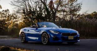 video-bmw-z4--m40is-comical-reverse-start-in-drag-race-vs-porsche-cayman-s