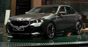 bmw-i5-m60-unveils-exclusive-frozen-deep-grey-colour