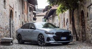 2024-bmw-i5-m60-shines-in-italian-brooklyn-grey-photoshoot